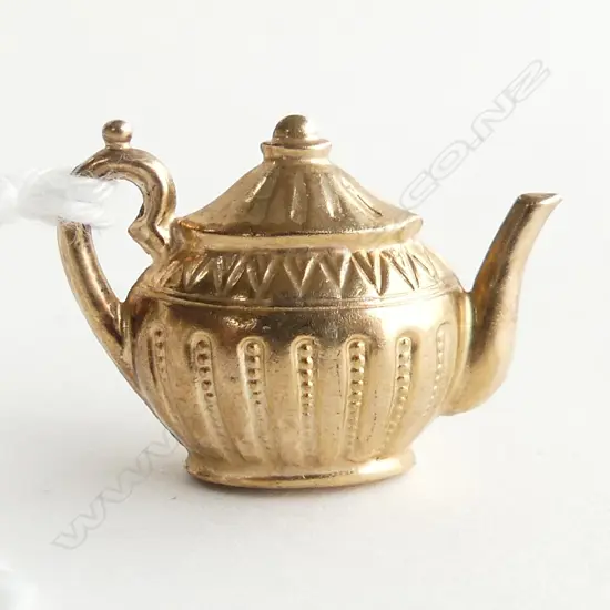 9CT GOLD TEAPOT CHARM 1.75gm