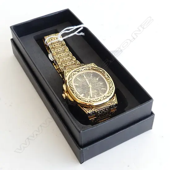 GENTS ONOLA WRIST WATCH, BOXED