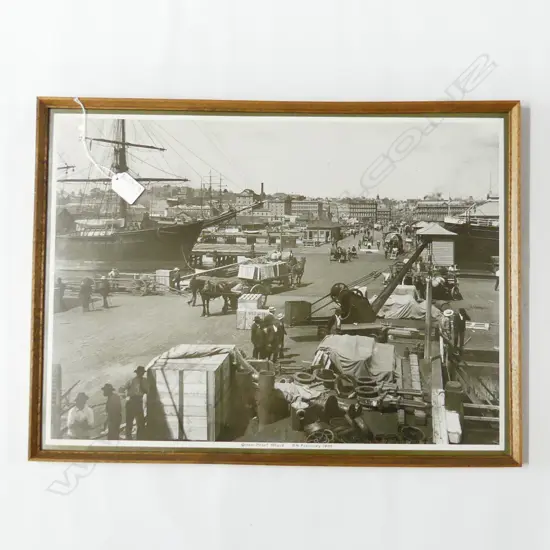 B/W PHOTO PRINT 'QUEEN STREET WHARF 8th FEBRUARY 1904' 375x510mm