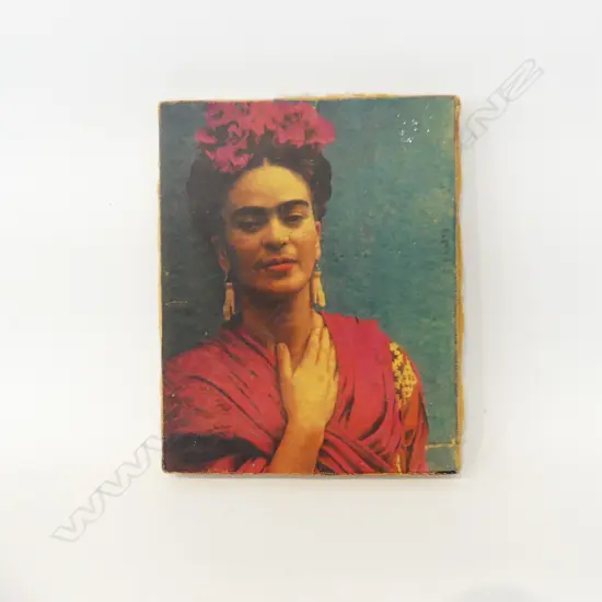 FREDA KAHLO CANVAS PRINT (240 X 190MM) + 3 FRAMED BIRD PRINTS (LARGEST 175 X 220MM)4