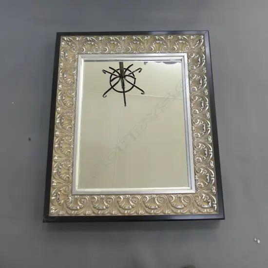 LG MODERN MIRROR 725x615mm