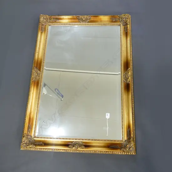 LG GILT FRAME MIRROR 1060x760mm