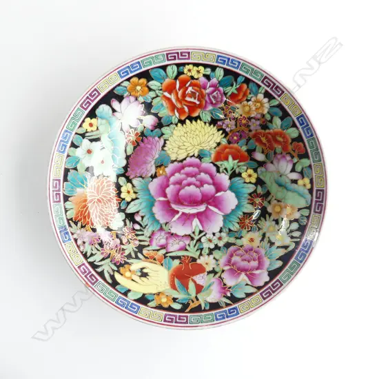 CHINESE FAMILLE ROSE PLATE PLATE 230mm dia