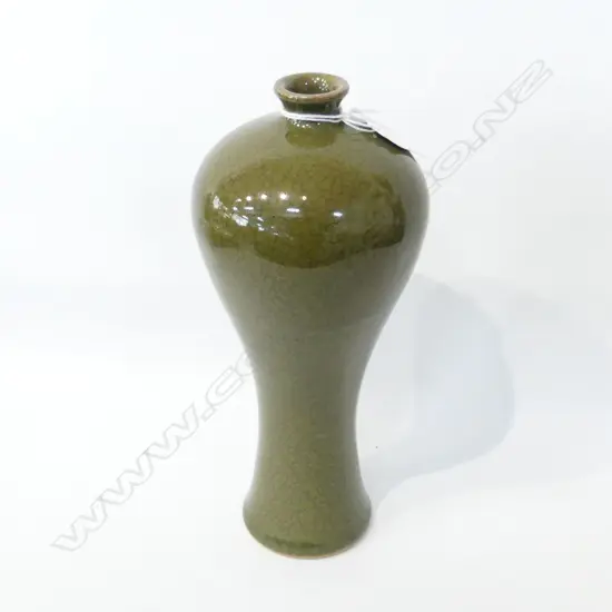 GREEN CRACKLE GLAZE VASE H.230mm