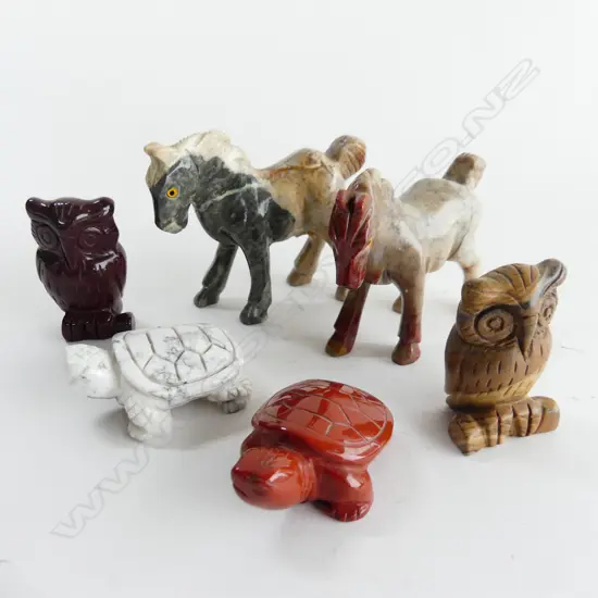 BOX ASST GEMSTONE CARVINGS;   2 TURTLES, 2 OWLS & 2 HORSES 
