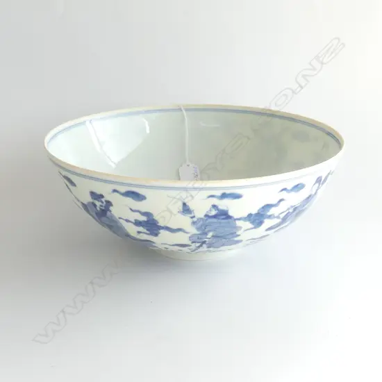 LGE CHINESE FINE PORCELAIN BOWL B&W FIGURES nearly egg shell thin Dia.300mm