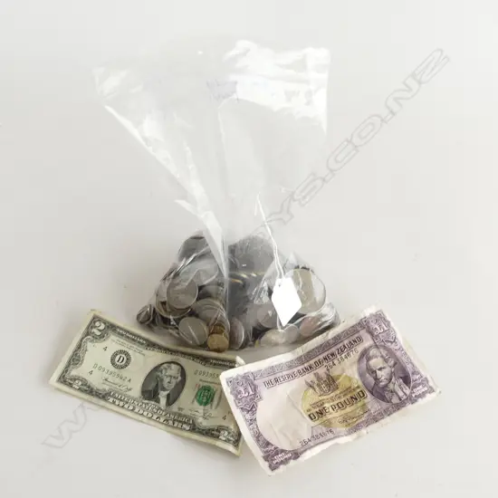 BAG ASST WORLD COINS + 2 NOTES 