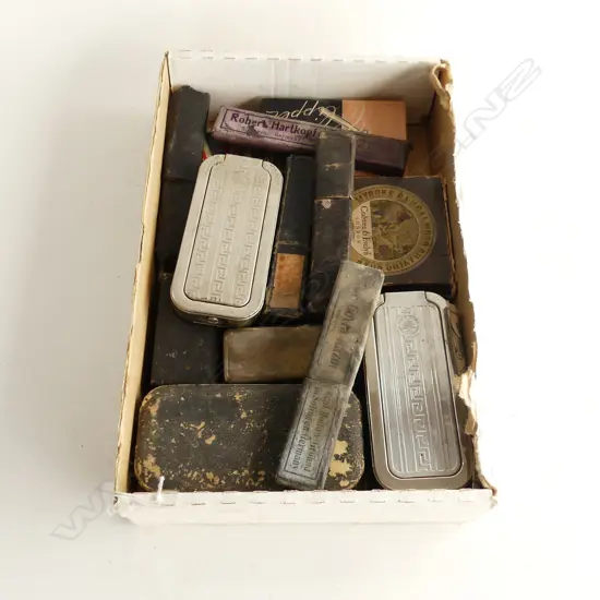 COLLECTION VINTAGE RAZORS STROPS ETC