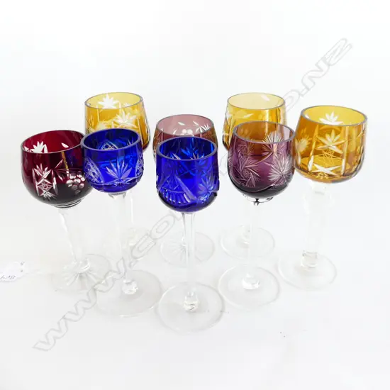 8 ASST SIZE & COLOUR HARLEQUIN LIQUEUR GLASSES 