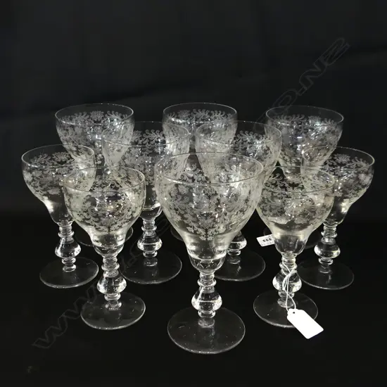 10 VINTAGE ETCHED WINE GLASSES 6 X H. 170MM & 4 X H 147MM