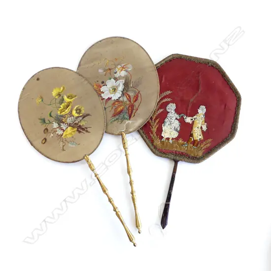 3 VINTAGE ORIENTAL SILK HAND FANS, 1 TAPESTRY (DIA 260MM) 2 OVAL HAND PAINTED (230 X 195MM) 1 A/F (MEAS. NOT INC HANDLES