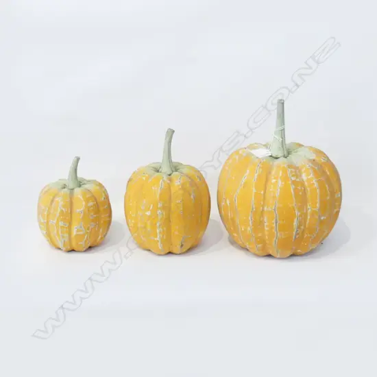 3 CARVED WOODEN PUMPKINS H.260mm