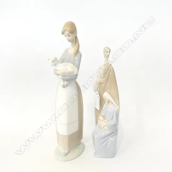 2 PCES LLADRO; GIRL w. LAMB (ear missing) H.270mm + MARY & JOSEPH w. BABY JESUS H.220mm