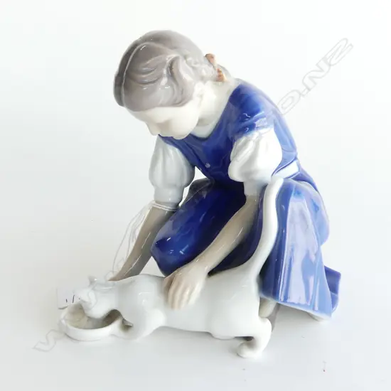 B&G DENMARK GIRL & CAT FIGURINE H.140mm chip to back