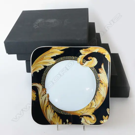 5 BOXED ROSENTHAL VERSACE ‘VANITY’ SQUARE SIDE PLATES, DIA.210mm