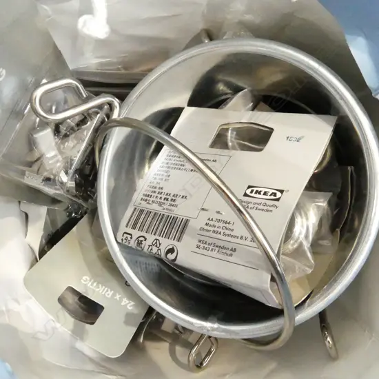 BUCKET & ROD DISPLAY, WIRE & CLIPS DISPLAY & CONE XMAS TREE WITH LIGHTS 