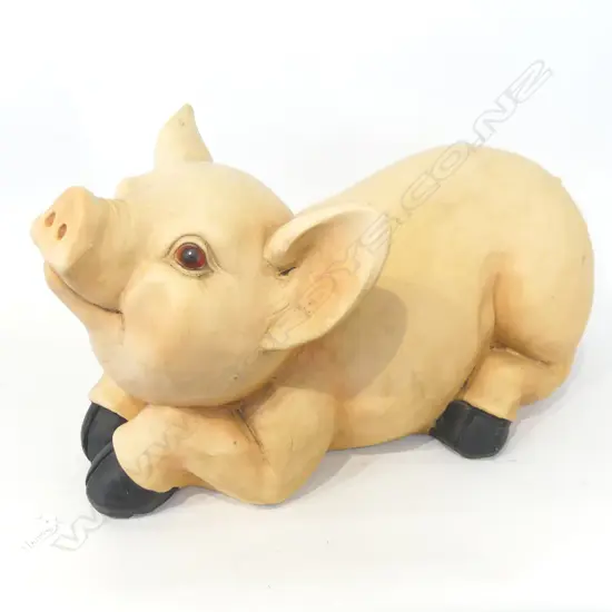 PAINTED FIBREGLASS PIG L.500mm