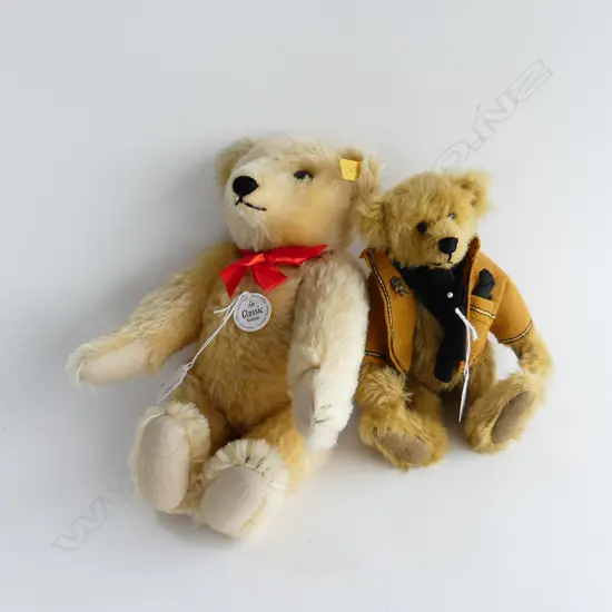 2 TEDDY BEARS; STEIFF MOHAIR GROWLING BEAR + EDWARD BEAR H 330 MM