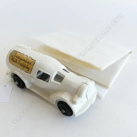 FUN HO MILK BOTTLE TRUCK NATIONAL BOTTLE SHOW LABLES  & CERT  L150MM