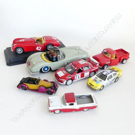 BOX OF 7 MODEL CARS 