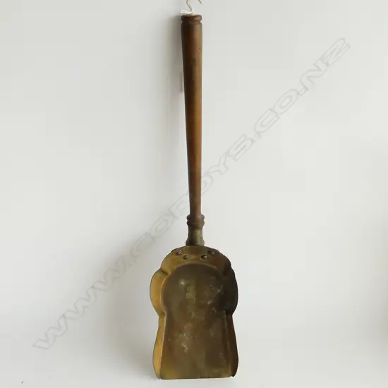 OLD COAL BUCKET BRASS SHOVEL. L. 530MM