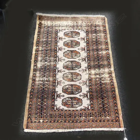 HAND KNOTTED PERSIAN RUG  1200 X 780MM SOME WEAR