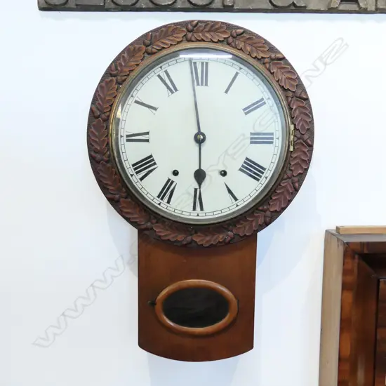 ANTIQUE WALL CLOCK w. CARVED OAK LEAF BORDER H.630mm / 400mm dia