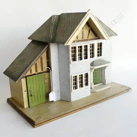VINTAGE 1940s DOLL HOUSE 490x260x355mm