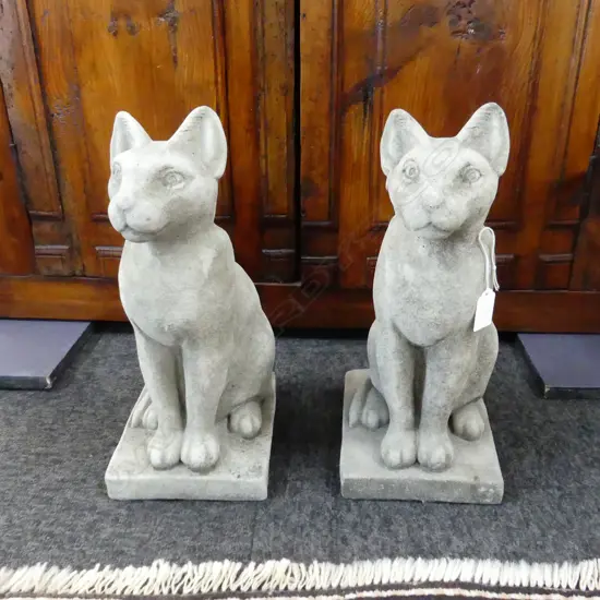 PR CONCRETE GARDEN PHARAOH CATS H.370mm