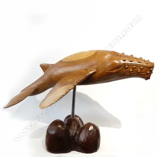 LG CARVED WOODEN WHALE L.1000mm
