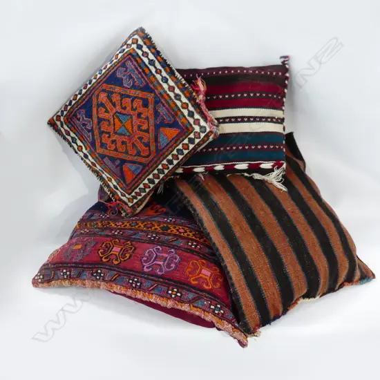 4 PERSIAN CUSHIONS 450x360mm