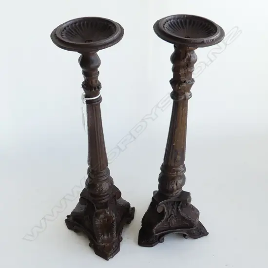 PR ANTIQUE STYLE CAST IRON CANDLE HOLDERS H.385mm