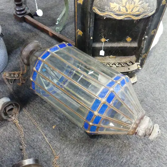 LG VINTAGE LEADLIGHT LIGHT FITTING WITH DECORATIVE BLUE GLASS TRIM H, 700MM