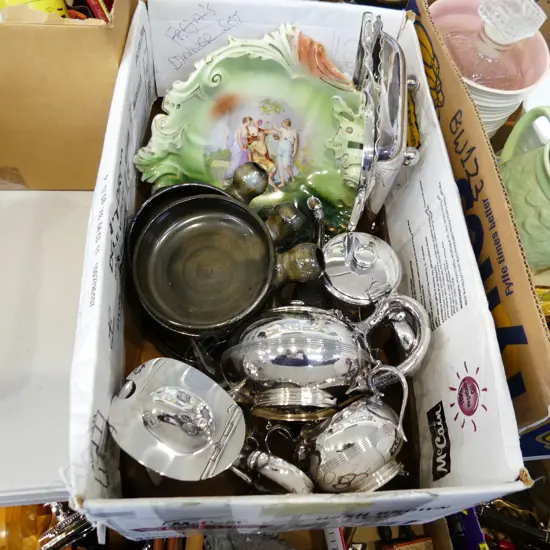 BOX LOT EP TEA SET, 6 POTTERY RAMEKINS, ORNATE DISH