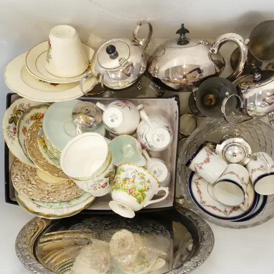 BOX LOT ASST. CHINA / EP