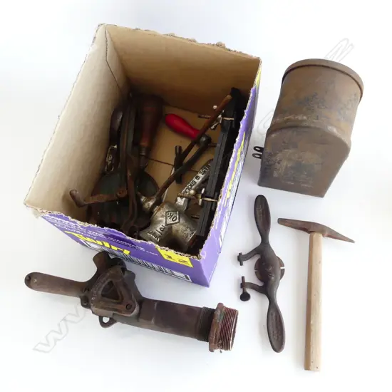 SMALL BOX VINTAGE TOOLS MINCER KITCHENALIA  ETC