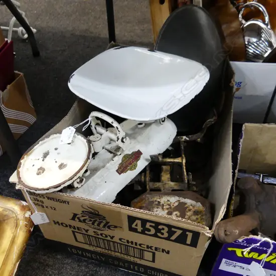 TWO KITCHEN SCALES SHOWING WEAR L 300 MM TOGETHER WITH OTHERS RUSTED AND WEIGHTS
