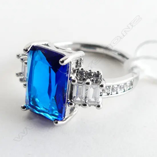 FAUX SAPPHIRE & SILVER RING? ADJUSTABLE SIZE