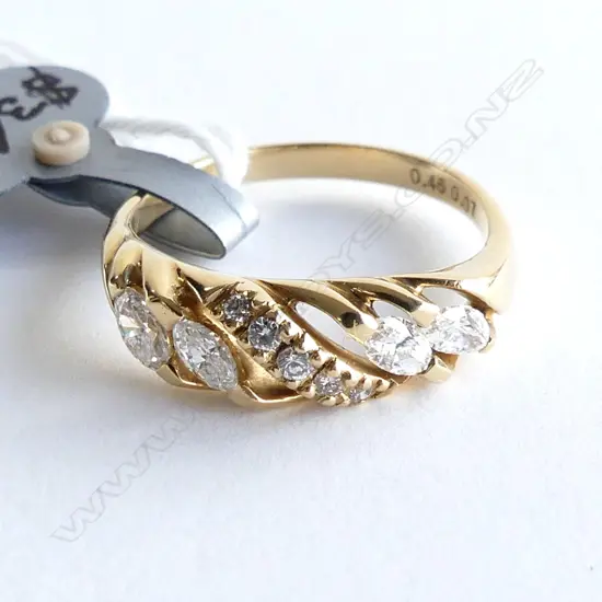 18CT MARQUISE DIAMOND DRESS RING SIZE N  (0.53CT) 3.7 GMS