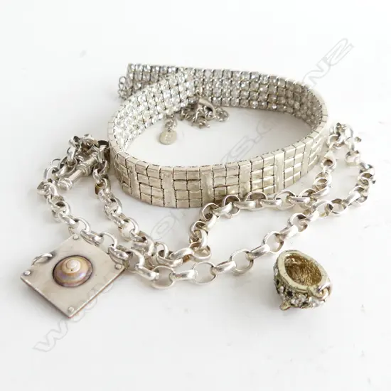 ASST COSTUME JEWELLERY; BELCHER NECKLACE, DIAMANTE CHOKER & 2 PENDANTS 