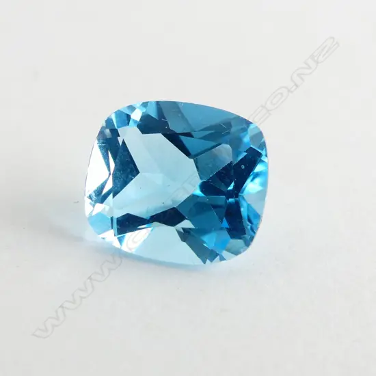 LG CUSHION CUT BLUE TOPAZ STONE WITH AIG REPORT 