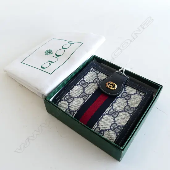 GUCCI WALLET, BOXED + DUST COVER BAG