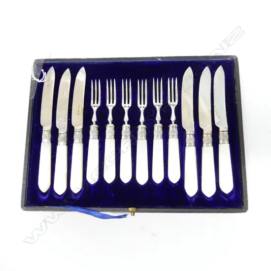 VINTAGE 12 PC DESSERT OR FRUIT KNIFE & FORK SET WITH MOP HANDLES - IN ORIGINAL BOX (BOX HAS WEAR)