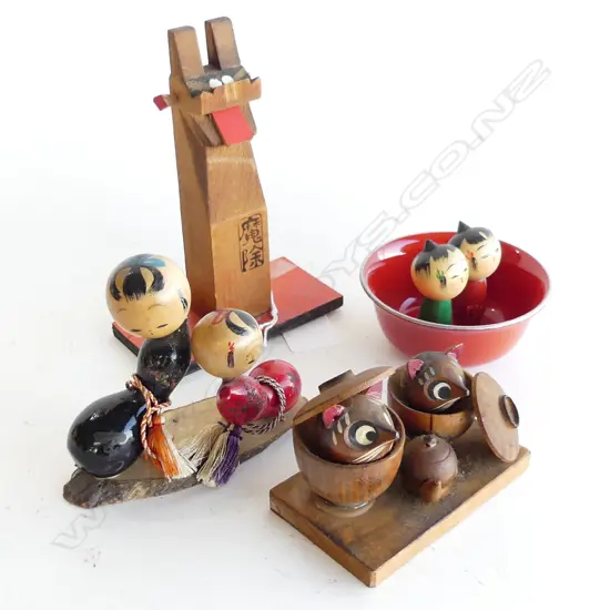 4 JAPANESE WOODEN FIGURES