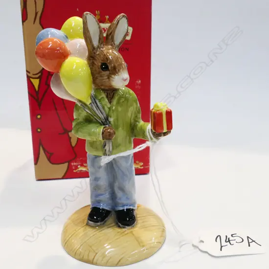 ROYAL DOULTON 'CONGRATULATION BUNNYKINS' H.120mm, w. ORIG. BOX