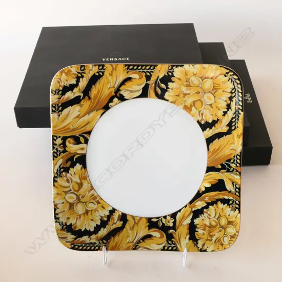 3 BOXED ROSENTHAL VERSACE ‘VANITY’ LG SQUARE DINNER PLATES, DIA.270mm