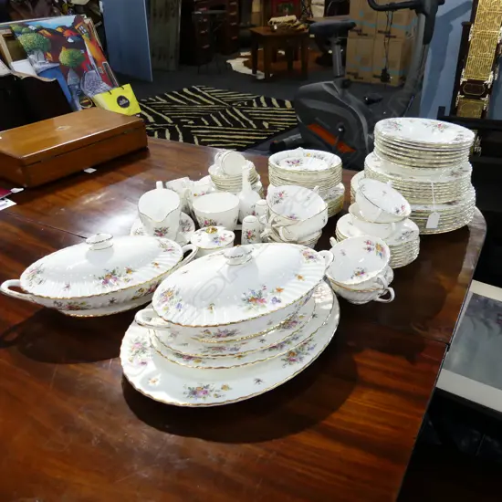 MINTON 'MARLOW' LG DINNER SERVICE...INCOMPLETE AS BELOW.... APPROX 73PCS