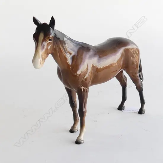 BESWICK HORSE L.280mm