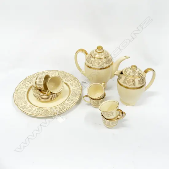 VINTAGE JOHNSON BROS GOLD GILDED 'VICTORIAN' DEMITASSE COFFEE SET; 6 C&S'S COFFEE POT, HOT WATER JUG, LG PLATE