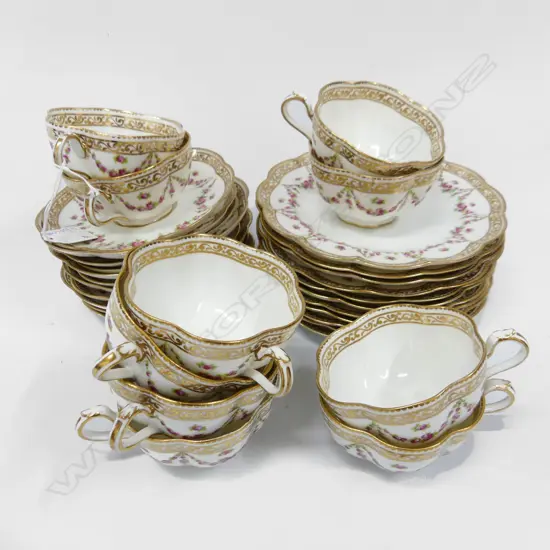 32 PCE CRESCENT CHINA TEA SET; 10 CUPS, 11 SAUCERS (1 AF), 11 SIDE PLATES